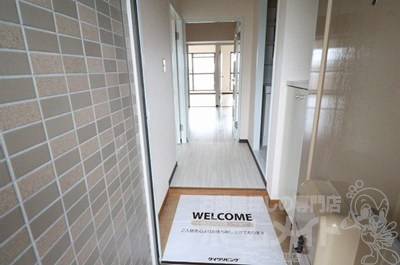 アメニティ芦田第3マンションの玄関