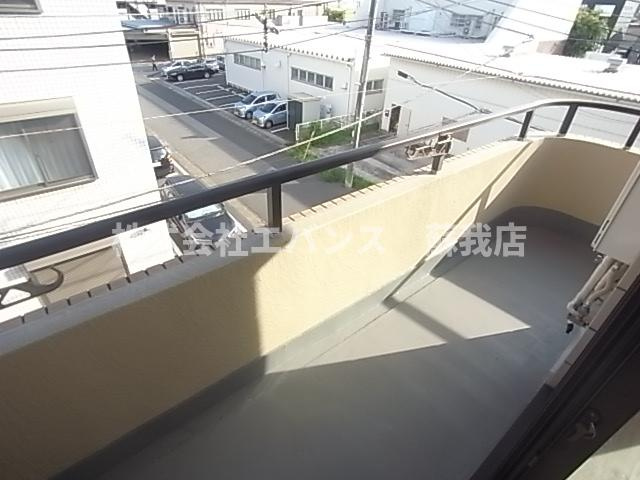 【バルコニー】 | ベルハイム | 陽当たり良好なバルコニーです