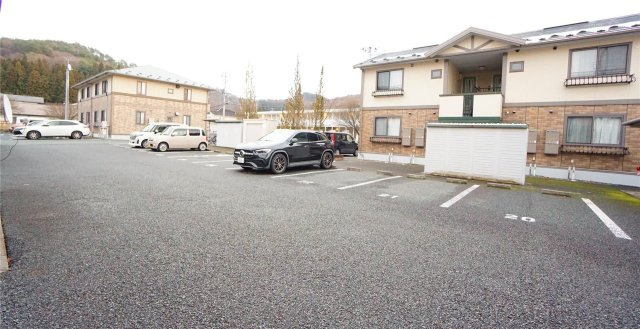 リモージュAの駐車場