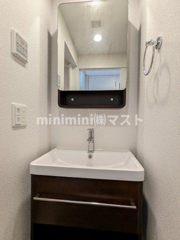 セレニテ福島アリアの洗面所