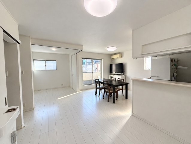 上野通3丁目 中古戸建の居間・リビング