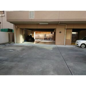 Rainbow　Court　P-Ⅲ(レインボーコートパート3)の駐車場