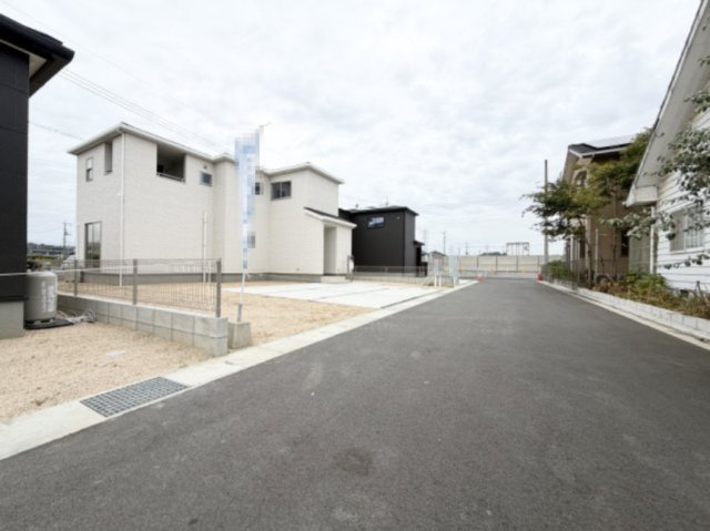 【前面道路含む現地写真】 | リーブルガーデン倉敷玉島乙島第14 (全4棟)