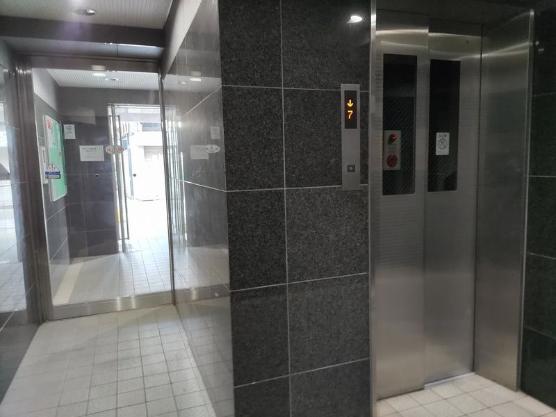 スカイコート品川６のエントランス