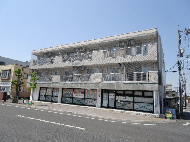 ジュネス津島・A棟の外観