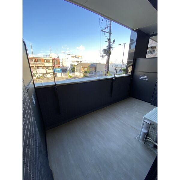PHOERME TENNOJI Eastのバルコニー