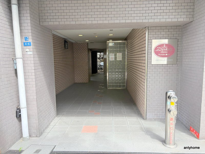 ディナスティ清水谷　仲介手数料無料のエントランス