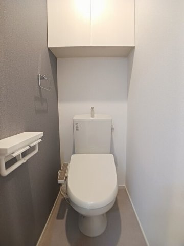 ホワイトタウンＢのトイレ|清潔感のあるトイレです