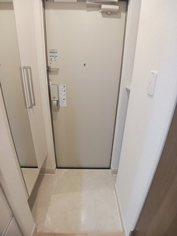 ホワイトタウンＢの玄関|シンプルで使いやすい玄関です
