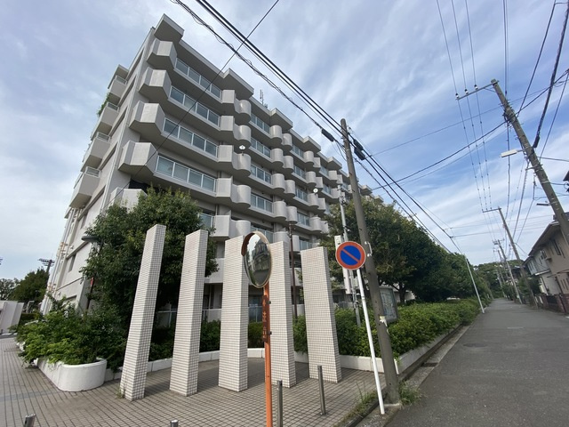 フロール新杉田の画像