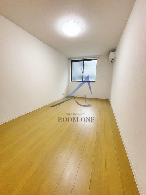 レネシアの居間・リビング|洋室のお部屋です。