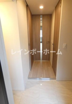 プラウド川越の玄関