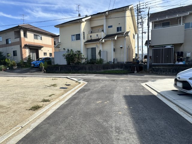 ☆選べる家具プレゼント☆鷹子町②　4LDKの前面道路含む現地写真
