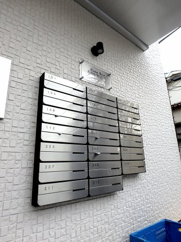 足立区柳原２丁目のアパートのロビー
