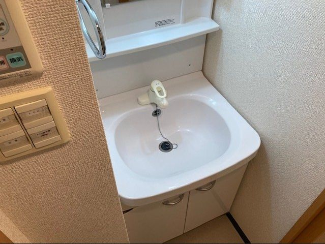 【洗面所】