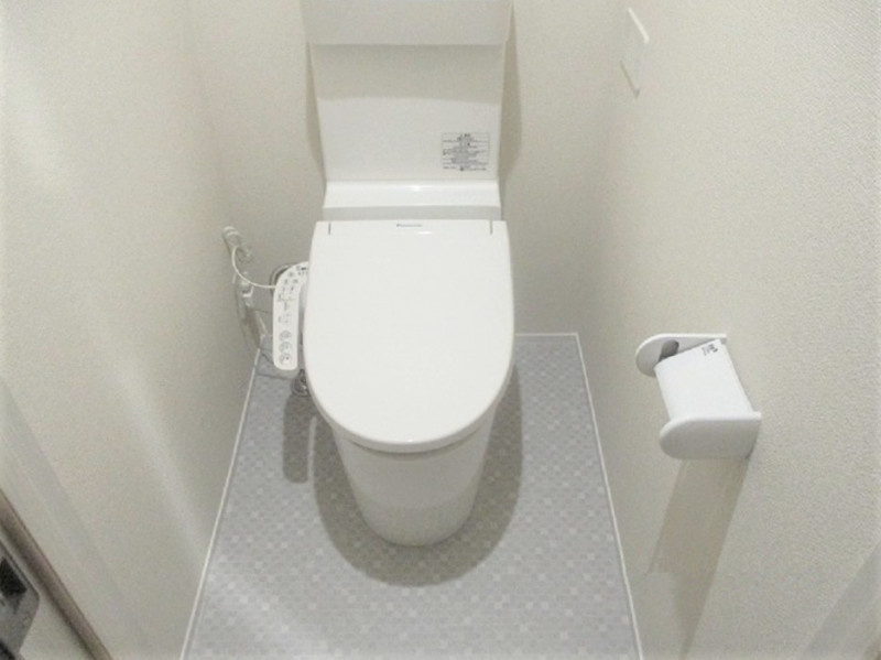 リヴィエール桜台のトイレ|落ち着いた色調のトイレです