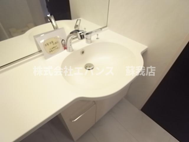 【洗面所】 | クロシェットⅠ番館 | 使いやすい洗面所です