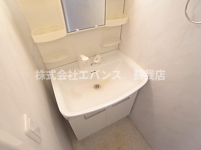 【洗面所】 | コモドカーサ | 脱衣スペースもあります