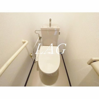 【トイレ】 | コリーヌアンソレイエ | トイレです。