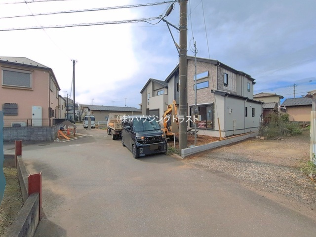 仲介手数料無料　KIS所沢市上安松17期・新築全2棟の前面道路含む現地写真