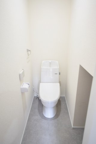 新潟市西区小針南台のトイレ