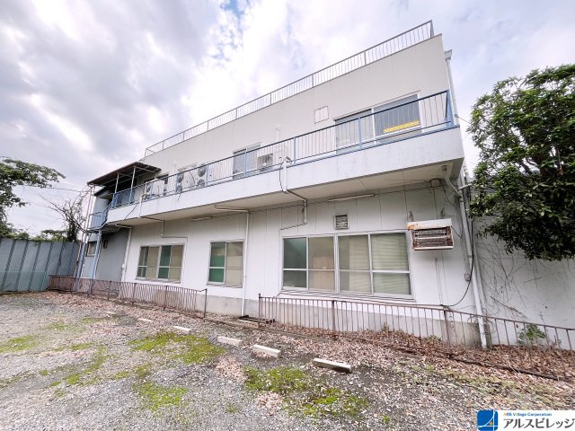 三芳町大字北永井　事務所兼倉庫の外観