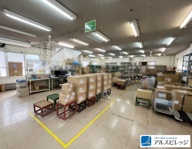 三芳町大字北永井　事務所兼倉庫の内装
