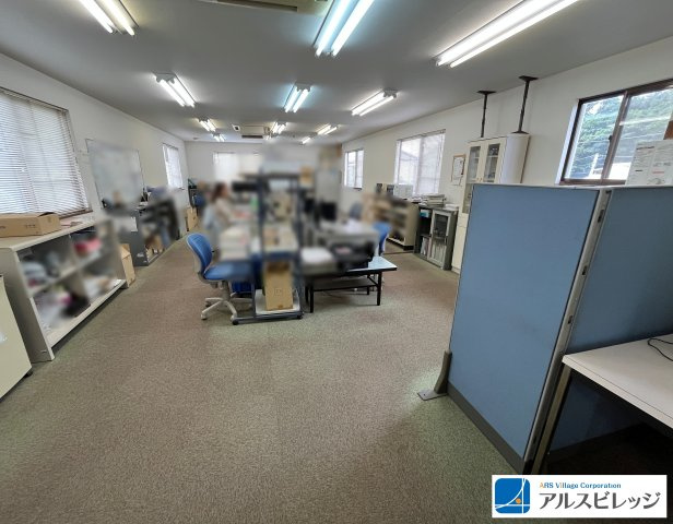 三芳町大字北永井　事務所兼倉庫の内装