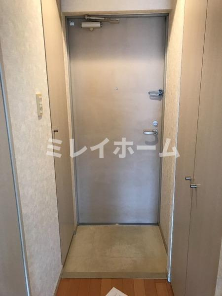EXIM大森の玄関