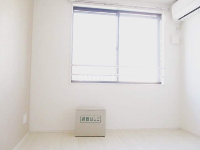 M　Ｒｏｄａｎの居間・リビング|4.6帖の洋室です☆