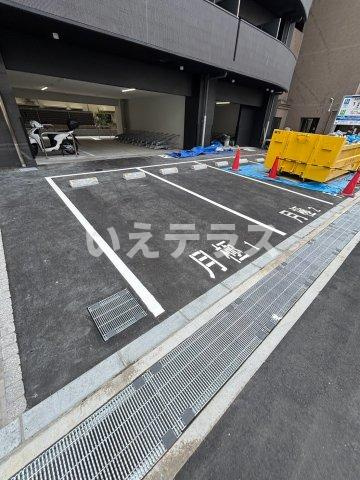 セレニテ神戸西アリエの駐車場