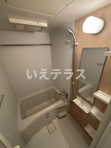 セレニテ神戸西アリエの浴室