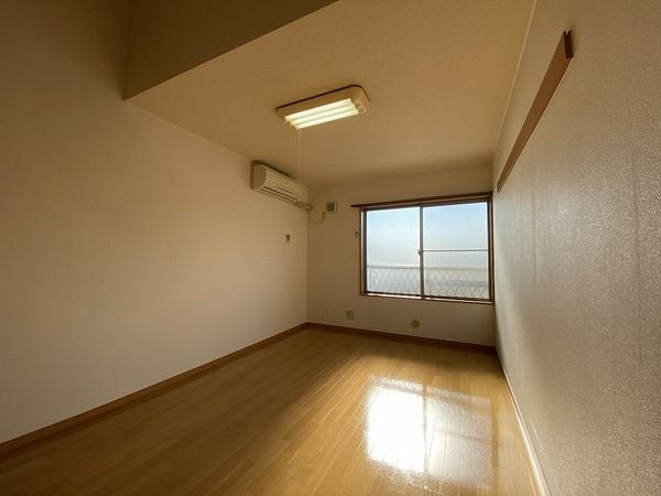 コンフォート・クラージュＢの居間・リビング|他部屋参考写真他部屋参考写真