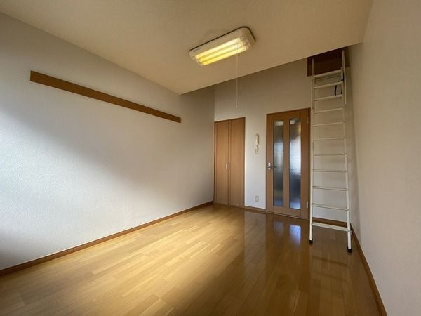 コンフォート・クラージュＢの寝室