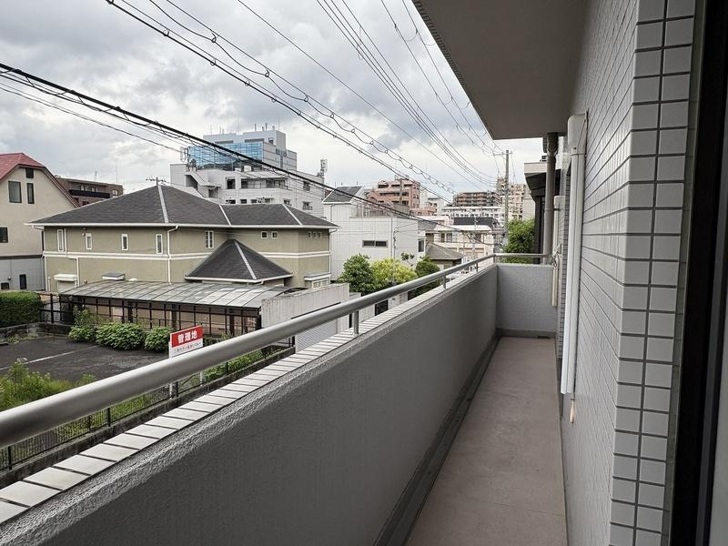 ベルヴィ本山中町のバルコニー