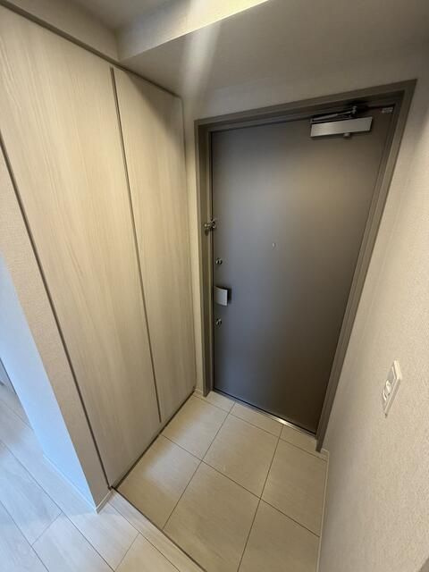 クレストコート東池袋の玄関