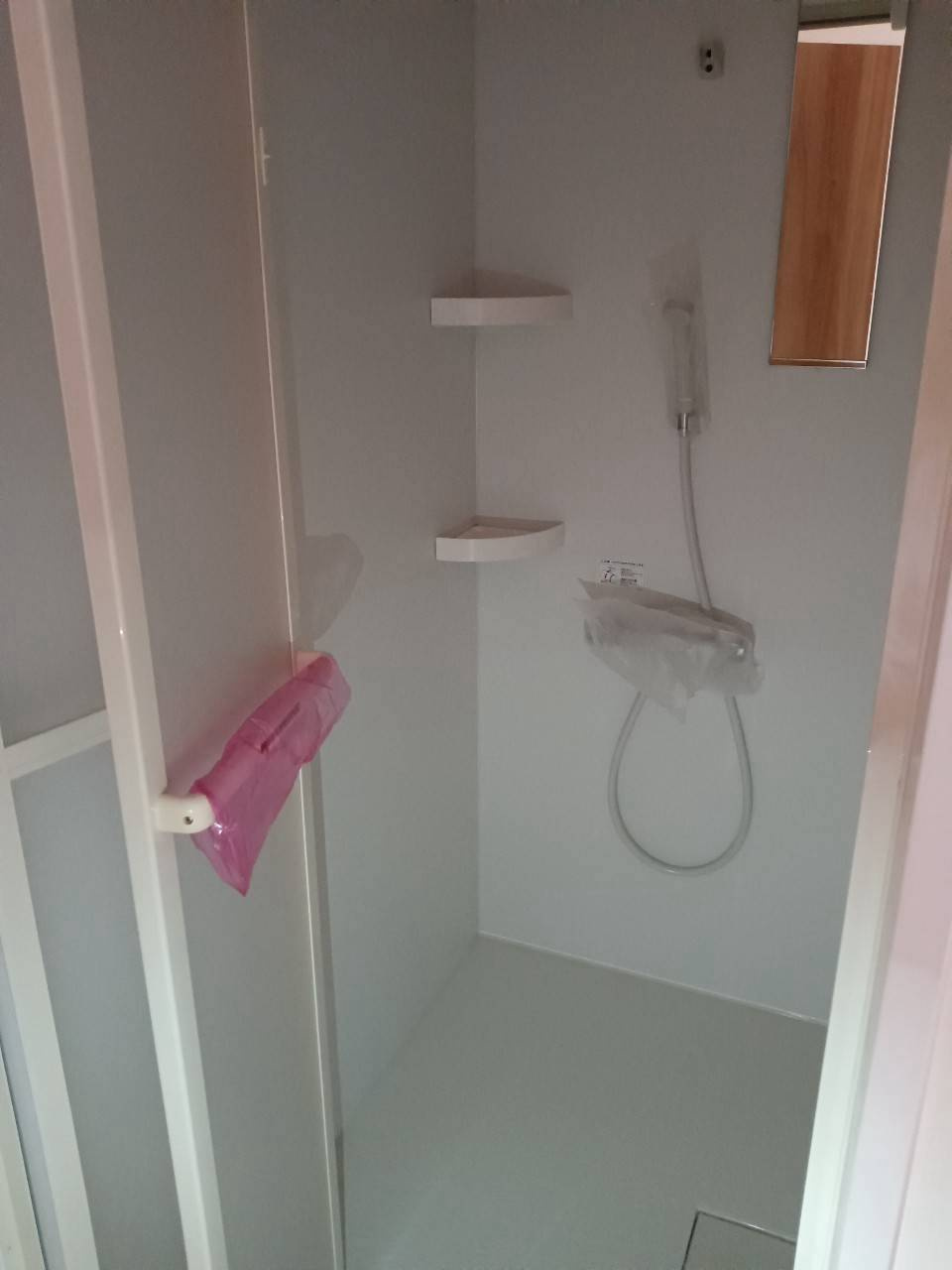 【シャワールーム】