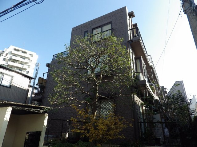 ラ・バルカの外観