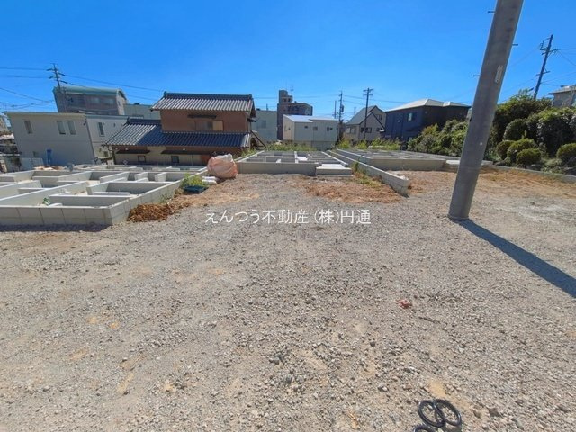 グラファーレ岩崎町12期4棟の外観