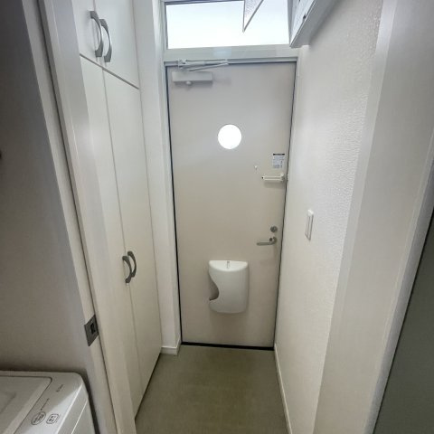 ハイツキャンパスの玄関|収納もある玄関です