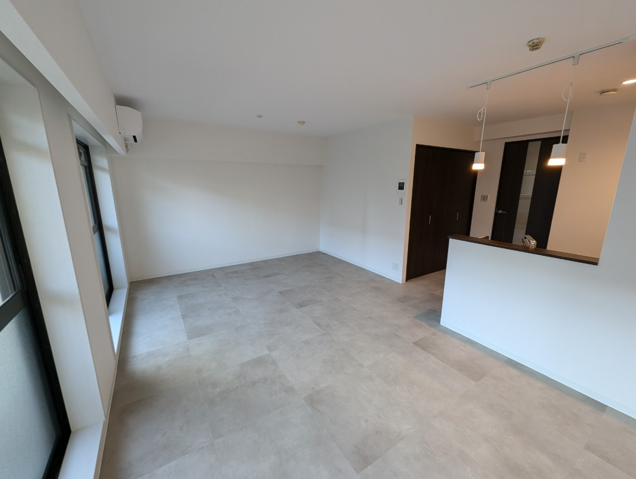 豊中市玉井町２丁目の賃貸マンションの居間・リビング