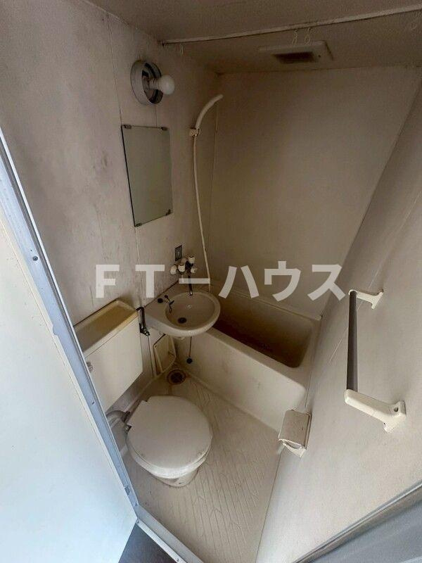 コーポサンライズ西田の浴室