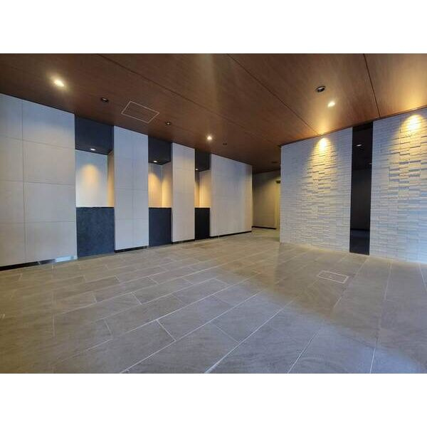 Louis Residence 天王寺町北のロビー