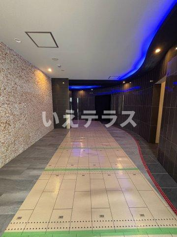 セレニテ神戸西アリエのロビー