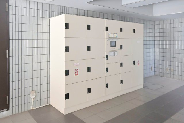ライオンズマンション小岩第５の設備|ライオンズマンション小岩第５：便利な宅配ボックス付きマンションです！