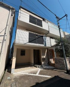 目黒三田2丁目戸建