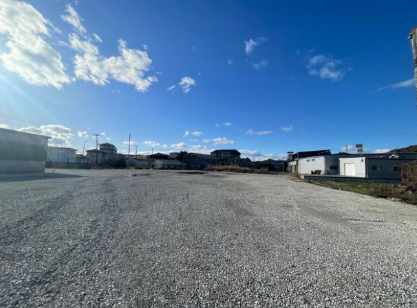 花田町小川　売土地の外観