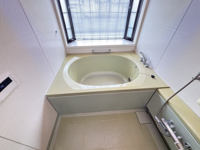 松山１丁目戸建住宅の浴室