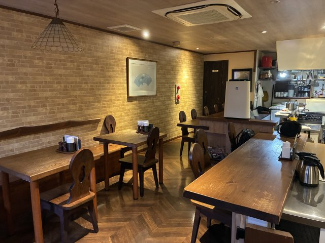 【内装】 | 湘南台駅 3分 貸店舗 1階 12.82坪 洋食店居抜き		