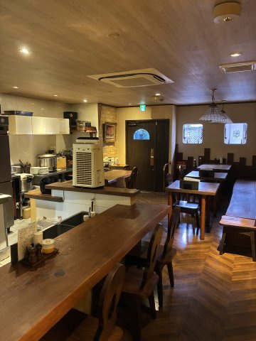 【内装】 | 湘南台駅 3分 貸店舗 1階 12.82坪 洋食店居抜き		